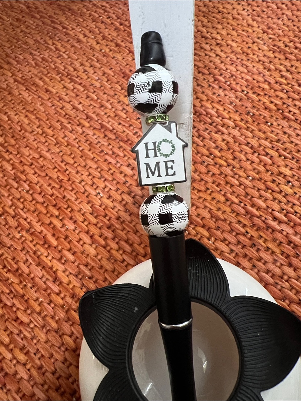 HM 8. Handmade HOME Pen with Black & White Beads /peridot color accent